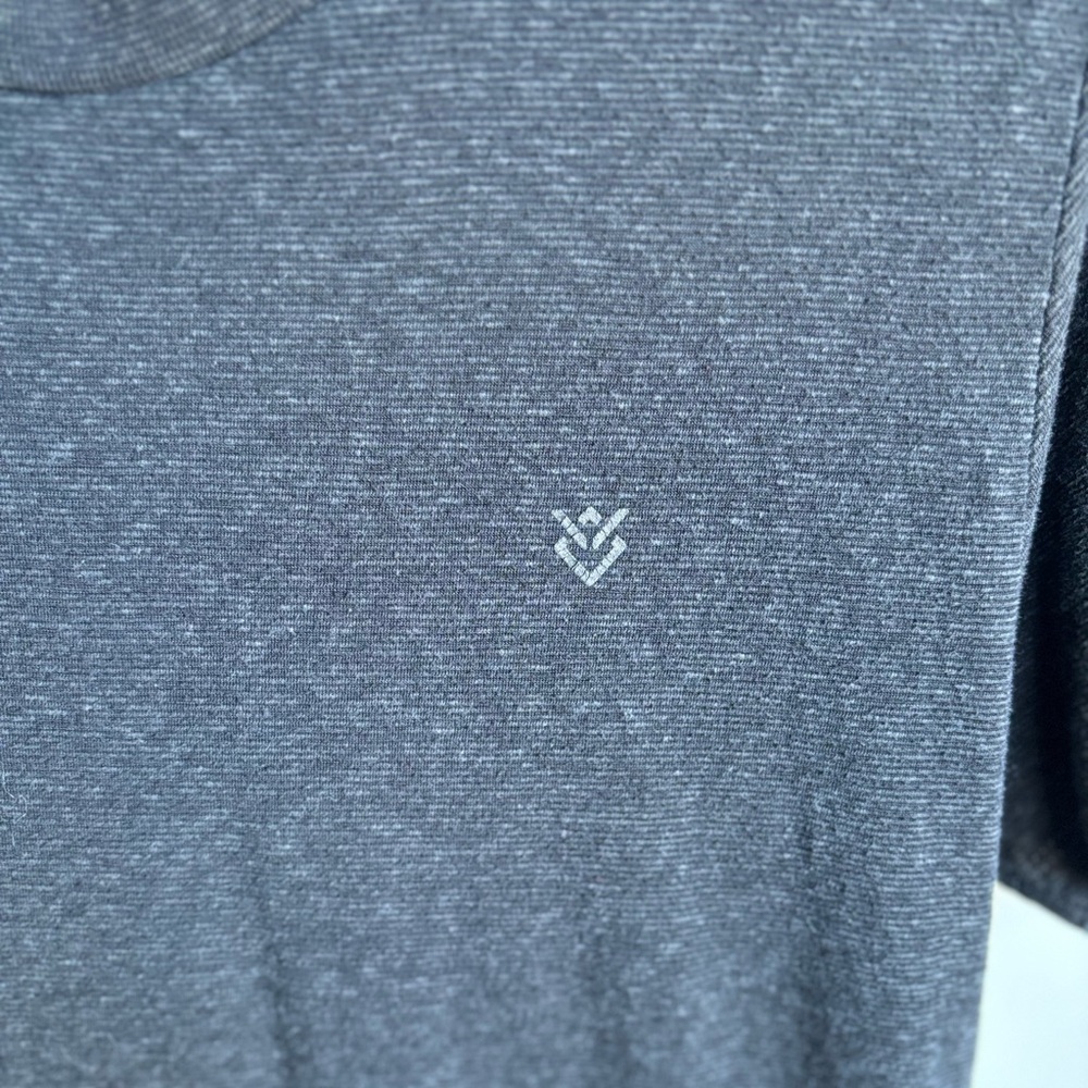 Veece Tee - Picture 2 of 4